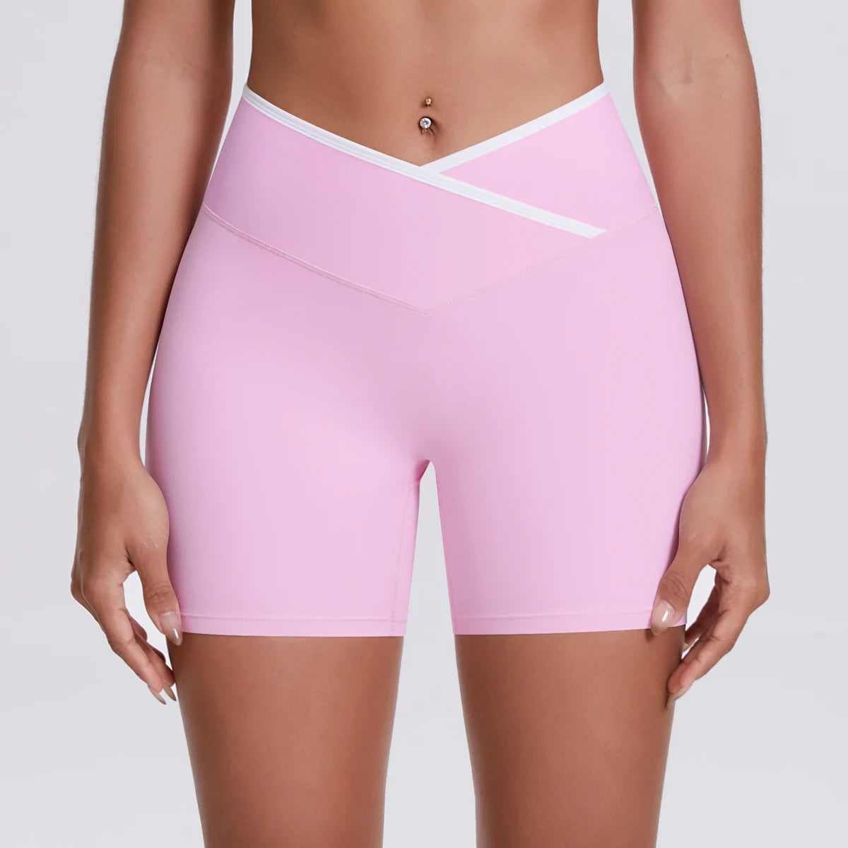 Damen-Yoga-Shorts, hochtailliert, hellrosa, figurbetont mit weißem Zierband am Bund vorn