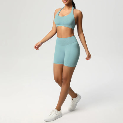Nahtloses Fitnessset für Damen: Sport-BH und Laufshorts in Hellblau, Set