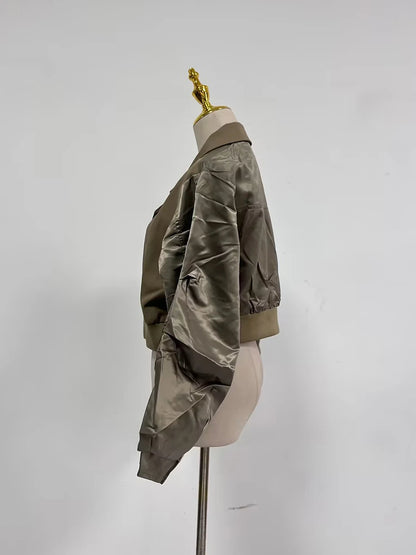 Elegantes Damen-Zweiteiler-Set mit O-Ausschnitt und halblangem Ärmel, bestehend aus farblich abgesetztem Mantel und hoch tailliertem Rock.