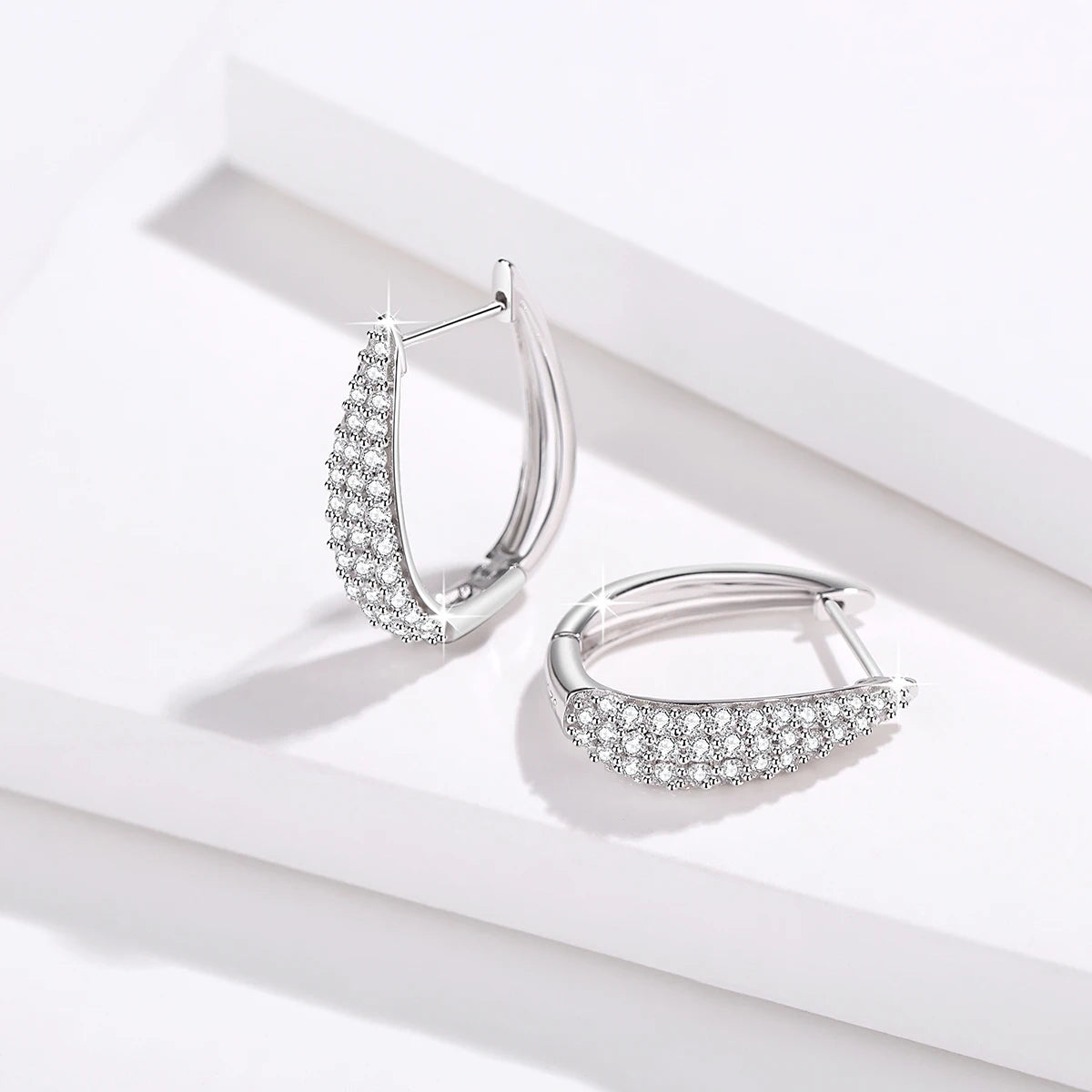Damen-U-Form-Hoop-Ohrringe aus Silber 925, vergoldet mit 18K Gelbgold, Moissanite mit Zertifikat