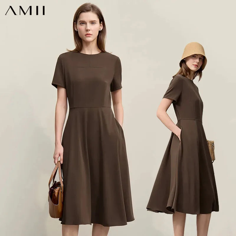 Elegantes Damenkleid Mit Taschen Aus Chiffon Tailliert Für Berufstätige