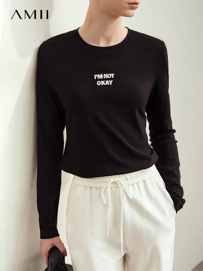 Damen T-Shirt mit minimalistischem Design und gesticktem Brief für den Herbst