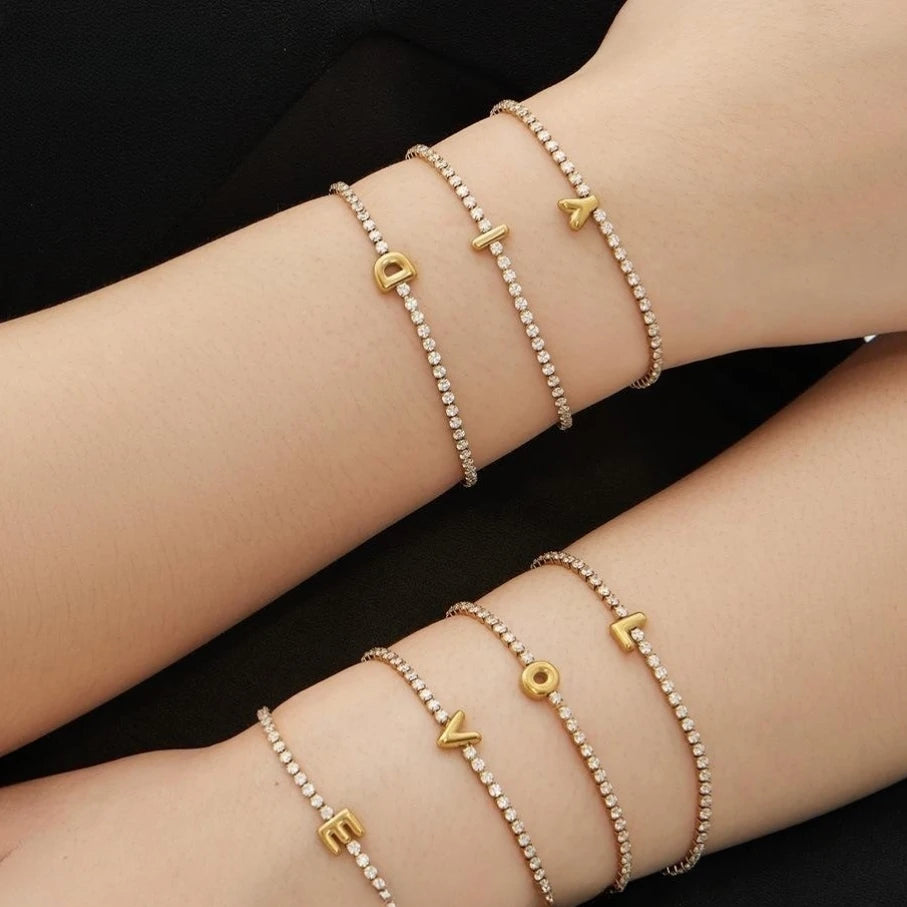 Damen-Armband mit Initialen-Buchstabe