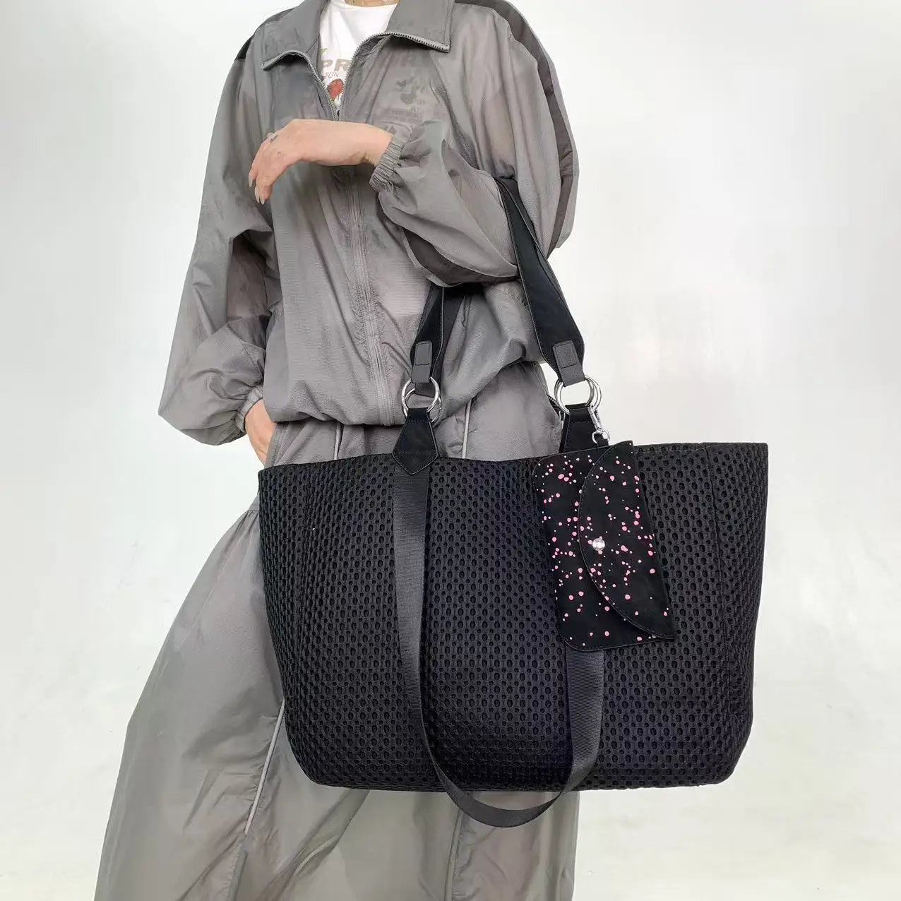 Damen-Shopper aus Netzgewebe mit großem Fassungsvermögen und abnehmbare Mini-Tasche, atmungsaktiv