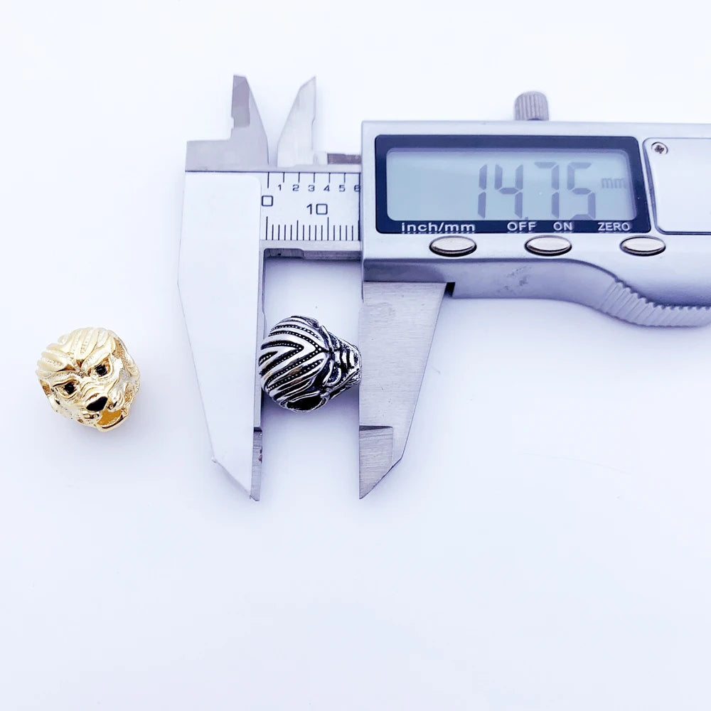 Damen-Charm-Anhänger Löwe Rebel Karma Perlen aus Sterlingsilber