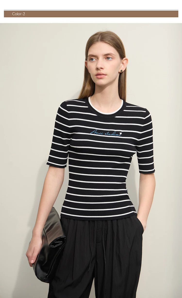 Damen gestreiftes Hemd mit Rundhals und schöner Stickerei für den Sommer