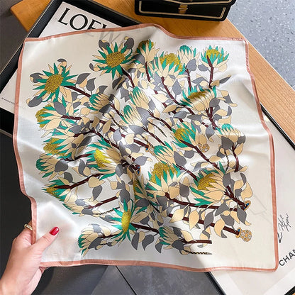 Damen Seidenschal 53cm quadratisch floral Halstuch Bandana Haarband hochwertig