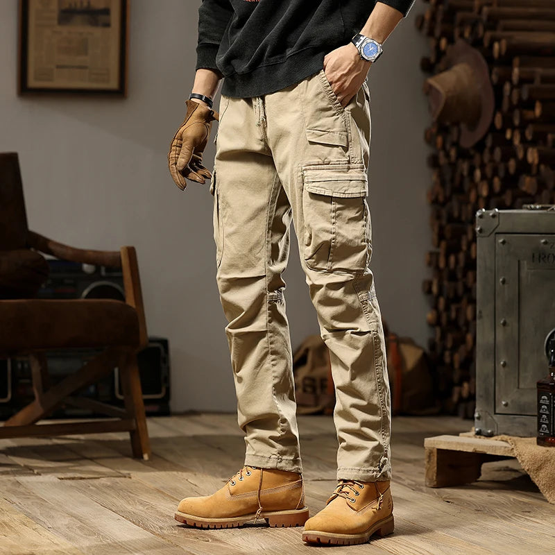 Herren Cargo Hosen im militärischen Design mit mehrfarbiger Tarnung