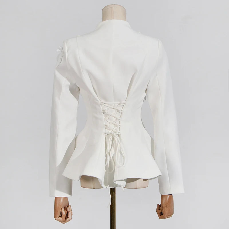 Elegantes Damen-Kleid mit Reverskragen, langen Ärmeln und Patchwork-Design – figurbetont und mit Diamantmuster.