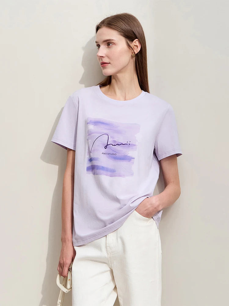 Damen T-Shirt im Minimalismus-Stil mit O-Ausschnitt und Stickerei
