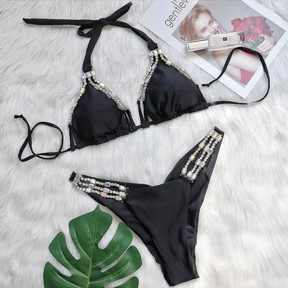 Schwarzes Bikini-Set mit Blumenmuster und Push-up-Effekt – verführerische Bademode für Strand und Pool