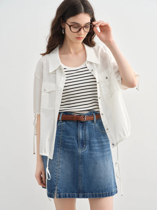 Französisch inspiriertes Damenhemd im minimalistischen Stil – figurbetontes, sommerliches Oberteil in zartem Rosa