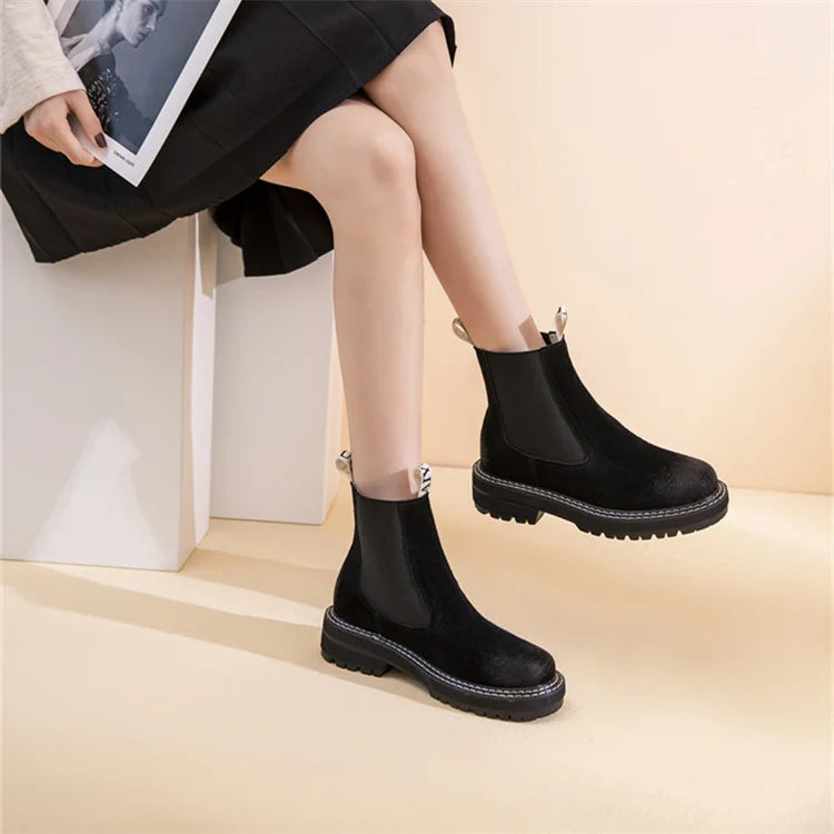 Women Winter Boots Sued Genuine Leather  New Fashion British Style Women Chelsea Boots Large Size 41　42　43 Female Ankle Boots