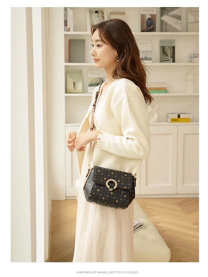 Damen-Umhängetasche aus PVC-Leder, Schlankes neutrales Design als Alltagsbegleiter