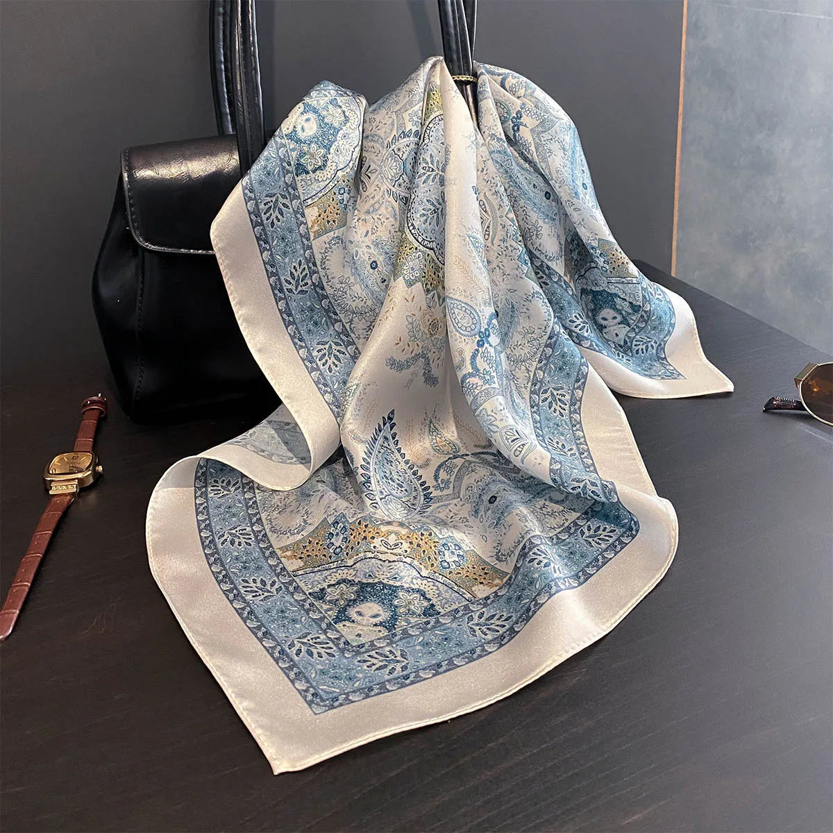 Damen Seidensatin Schal quadratisch Blumenprint Kopftuch Bandana Hijab Neu