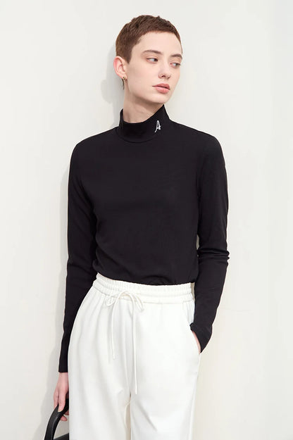 Damen Rollkragen-T-Shirt aus besticktem Fleece für warme Wintertage