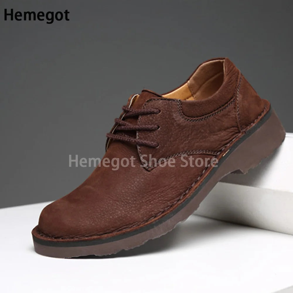 Herren-Schnürschuhe, dunkelbraunes Obermaterial, runde Zehenkappe, flache Gummisohle