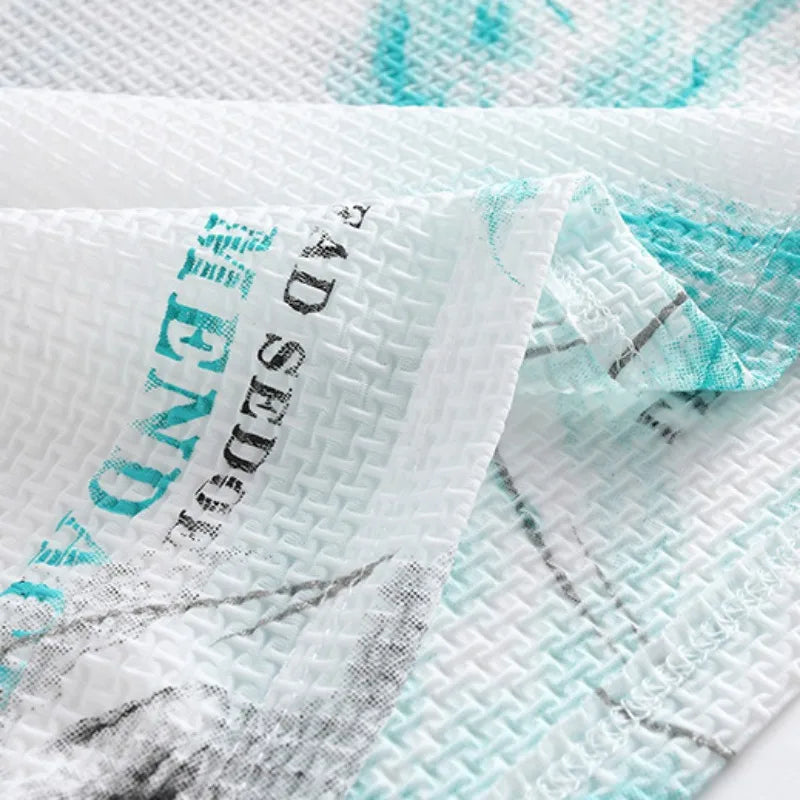 Herren T-Shirt aus schnell trocknender Eis-Seide für lässige Sommerabende
