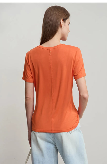 Damen T-Shirt im minimalistischen Casual-Stil mit V-Ausschnitt und kurzen Ärmeln