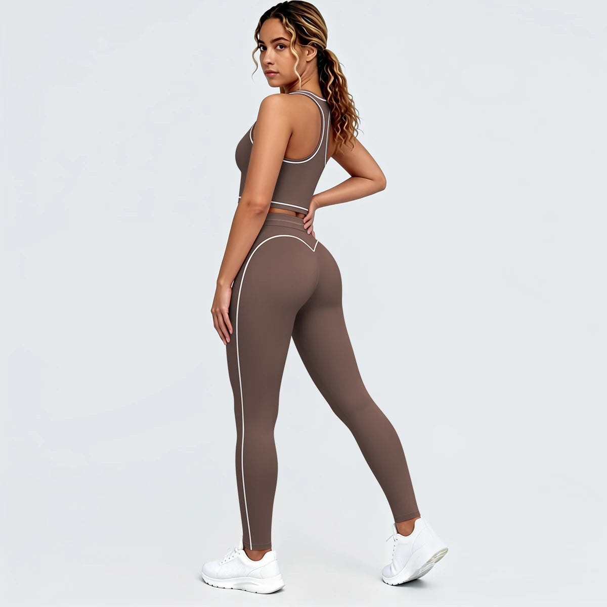 Yoga-Set in Braun: Sport-BH mit Brustpolstern, Leggings mit Kontraststreifen