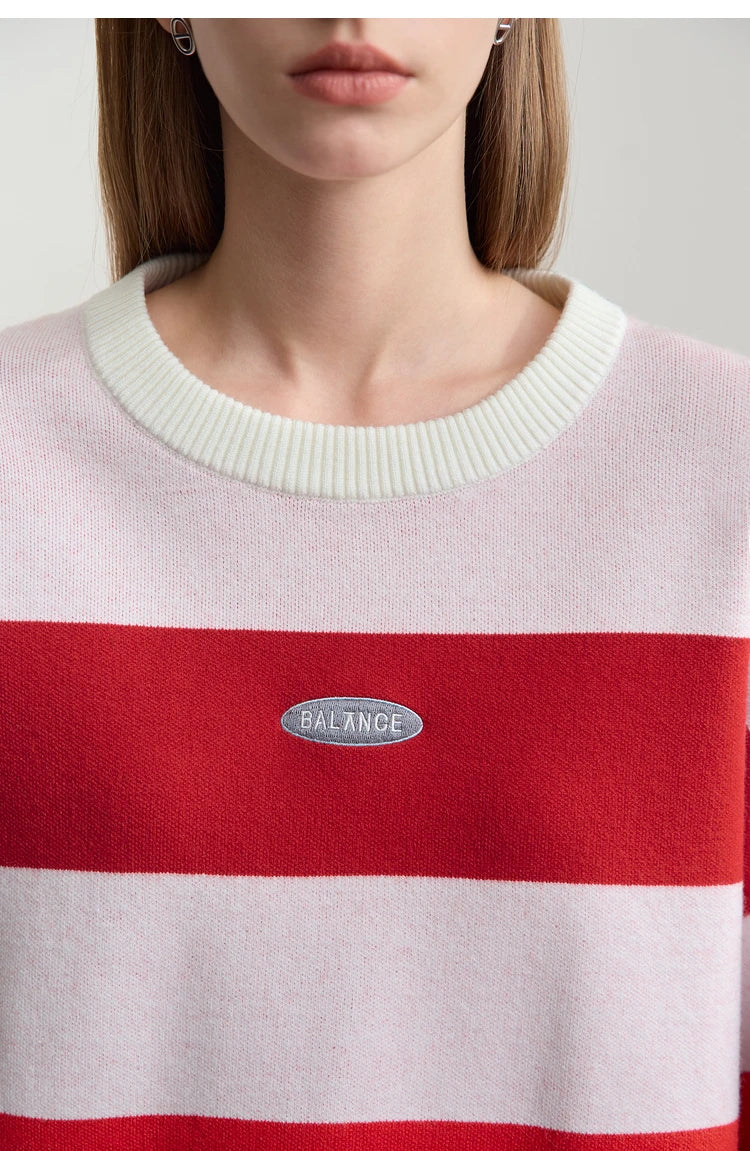 Strickpullover mit Streifen, rot/weiß, runder Ausschnitt und besticktes Label „BALANCE“