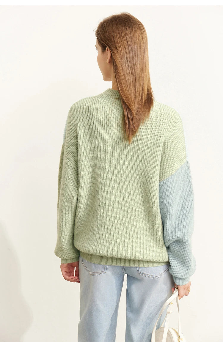 AMII Pullover Damen, Rundhals, hellgrün mit pastellblauen Ärmeln, gerippter Saum