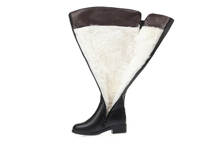 Overknee-Stiefel schwarz mit braunem oberen Rand und hellem Fellfutter am Schaft