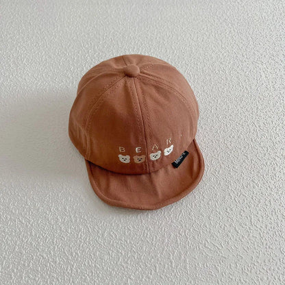Kinder Kappe mit Entenschnabel und niedlicher Bärenstickerei für den Sommer