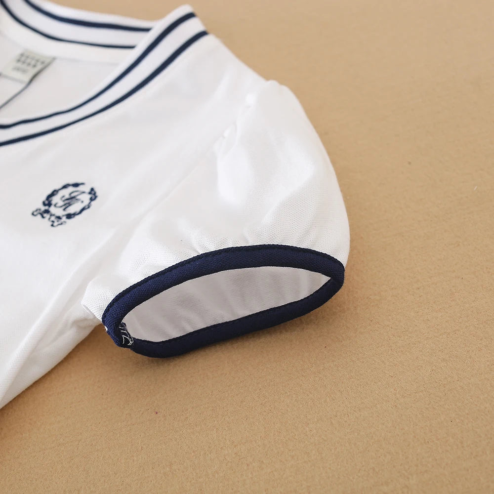 Weißes Sommerkleid für Mädchen, V-Ausschnitt, Polo-Plisseekleid für die Schule, 5–12 Jahre, Mädchenkleidung