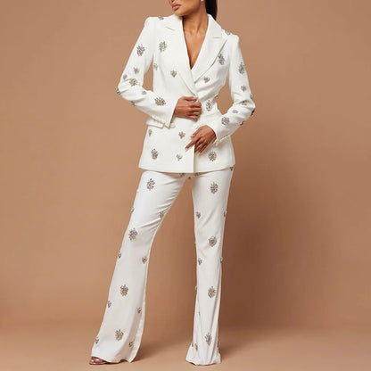 Ärmelloses Damen-Spitzenkleid mit Rundhalsausschnitt und Patchwork-Design – figurbetont und mit Hohldetails.