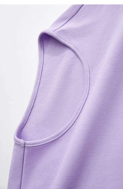 Damen T-Shirt im minimalistischen Stil mit lässigen kurzen Ärmeln