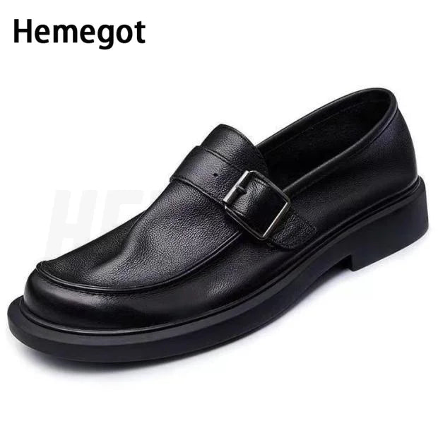 Schwarzer Herren-Loafer mit Schnalle, geschlossener Front und flacher Sohle