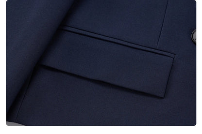 Schwarzer Herrenanzug im Slim-Fit-Stil mit Weste und Hose – ideal für Hochzeiten und formelle Anlässe