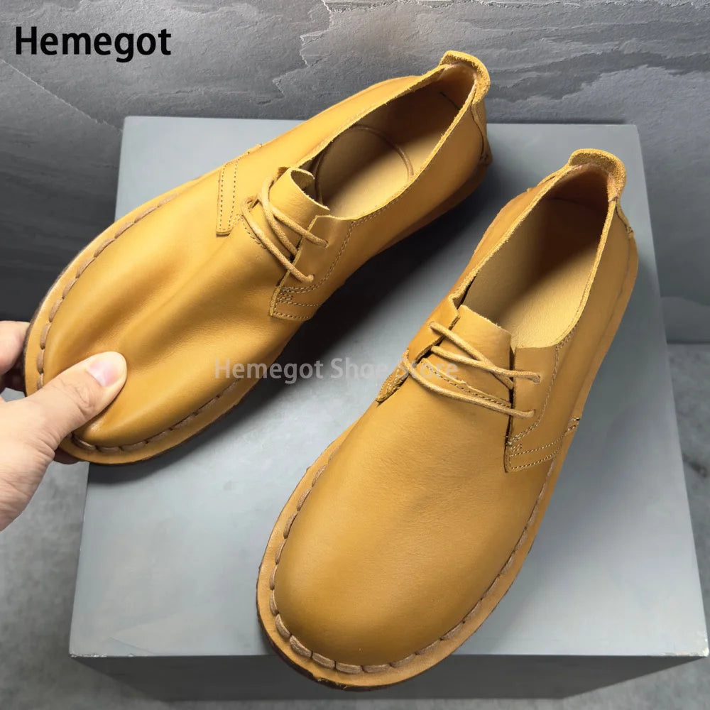 Herren-Leder-Sneaker in Gelb mit Schnürung und Profilsohle, Seitenansicht