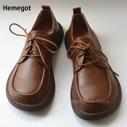 Braune Herren-Leder-Schnürschuhe mit Rundkappe, Schnürsenkel und dicke Profilsohle