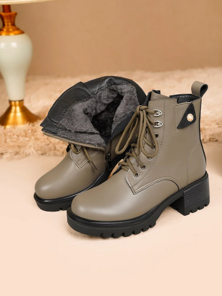 Khaki-Schnür-Ankle-Boots mit Wollfutter und klobiger Profilsohle