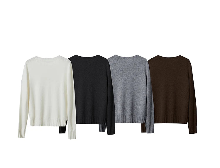 Pullover-Set aus Wolle, vier Farben: creme, schwarz, grau meliert, braun
