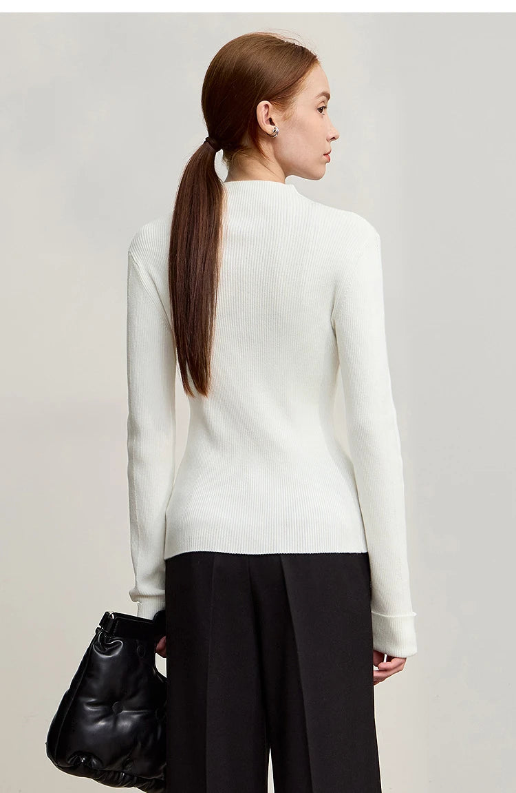 Damenpullover mit Stehkragen, langarm, fein gestrickt, offwhite, schmaler Schnitt