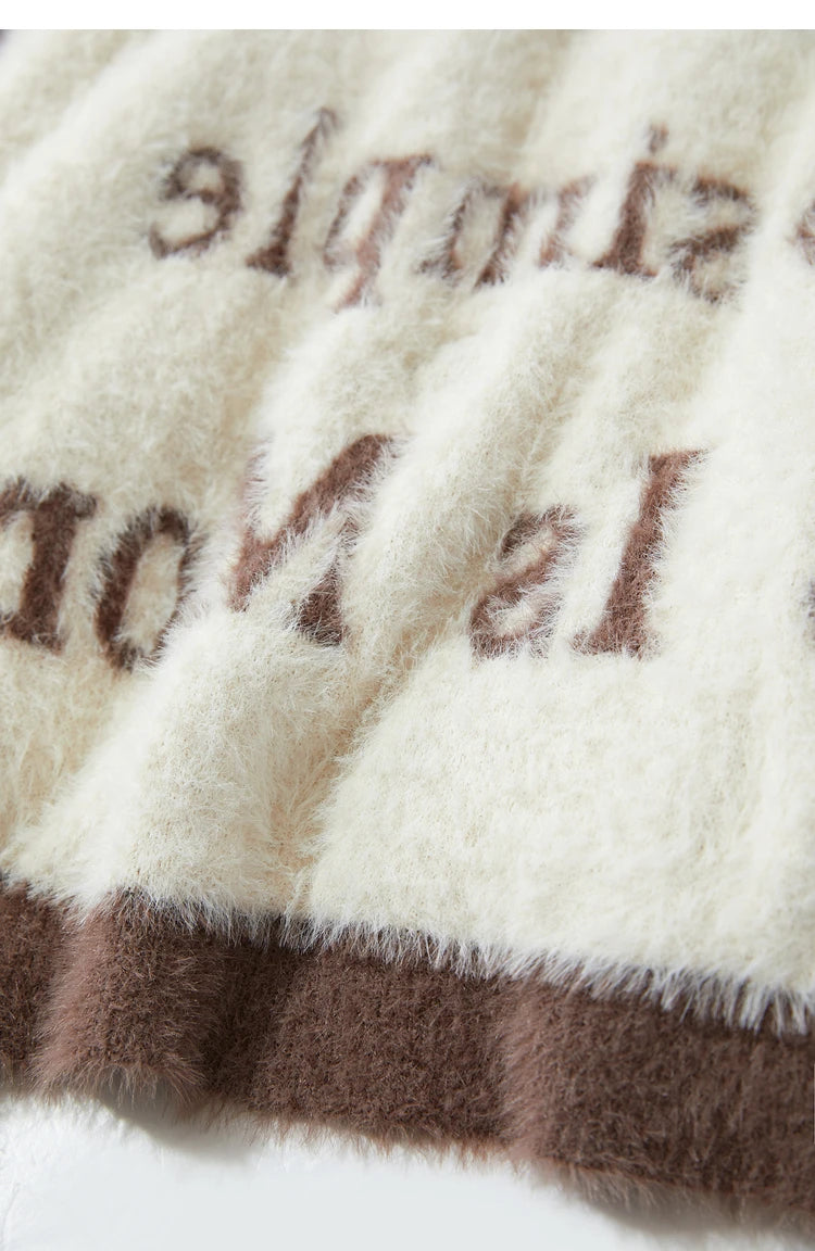 Damenpullover Creme/Braun mit Jacquard-Schrift und kontrastierenden Streifen