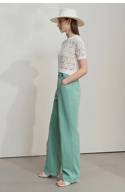 Damenjeans im minimalistischen Retro-Stil mit geradem Bein aus Baumwolle