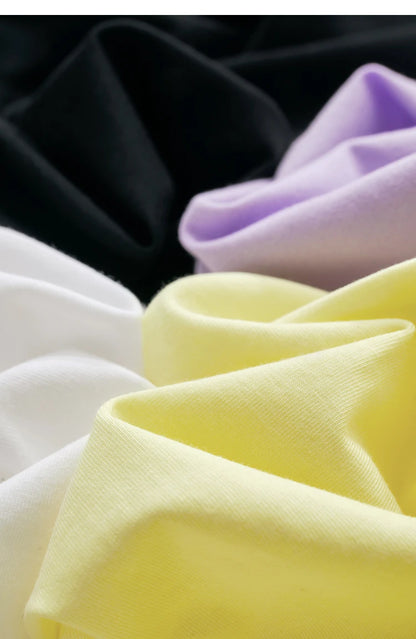 Damen T-Shirt im minimalistischen Stil mit modischer Stickerei und O-Ausschnitt