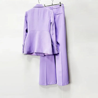 Elegantes Damenkleid mit Rundhalsausschnitt, langen Ärmeln und Spitzenbesatz – lockerer Schnitt mit Patchwork-Details und Falten-Design.