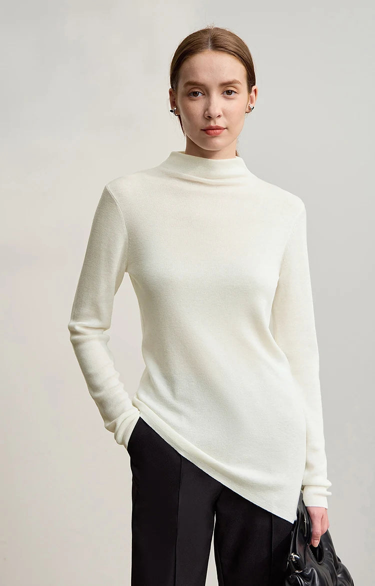 Damenpullover mit Halb-Rollkragen, asymmetrischem Schnitt, langarm, offwhite