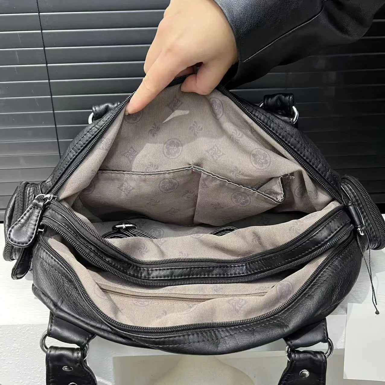 Damen-Satchel-Tasche aus PU-Leder mit Mehrfach-Innenfächern geeignet für Alltag und Freizeit