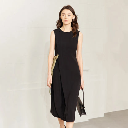Ärmelloses Damenkleid schwarz mit Farbblock und beigem Stoffband seitlich