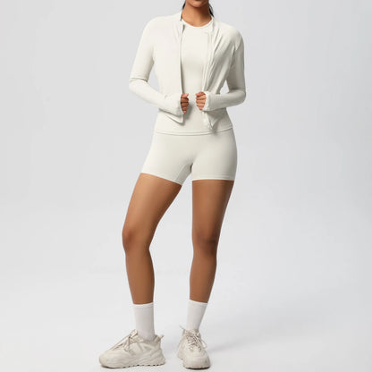 3-teiliges Yoga-Set in Hellivory: Zipjacke, Sporttop und Shorts