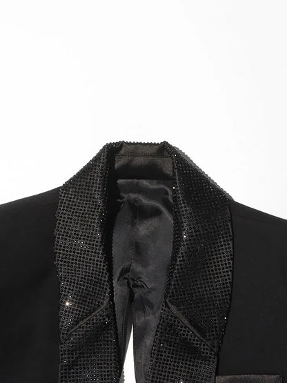 Eleganter Damen-Blazer mit Reverskragen und langen Ärmeln – Patchwork-Design und einreihiger Verschluss für einen lässigen Look.