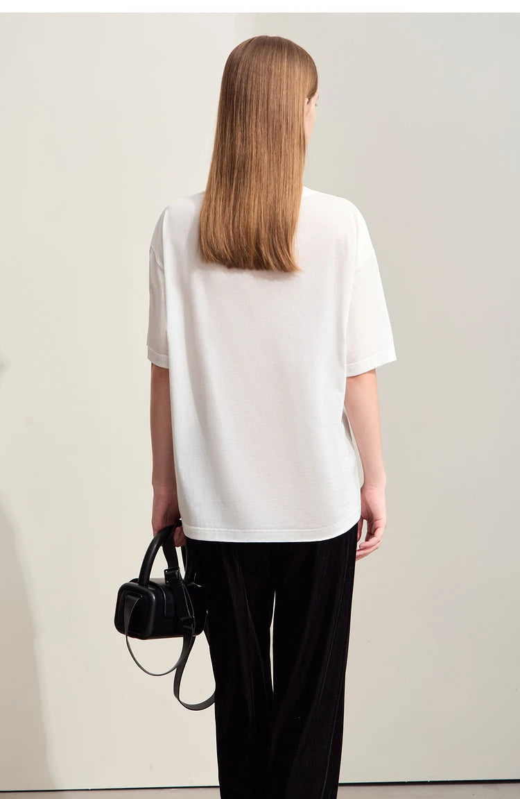 Damen T-Shirt im minimalistischen Stil mit gedrucktem Design und lässigen Ärmeln