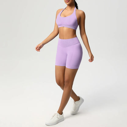 Nahtloses Yoga-Set mit Push-up-BH und Shorts, fliederfarben, Frontansicht