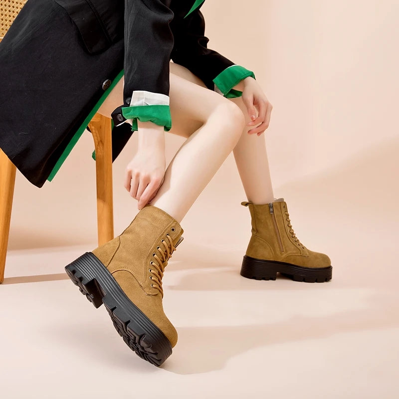 Winter-Kurzstiefel Senfgelb mit Schnürung, gepolstert wirkender Schaft, robuste Profilsohle